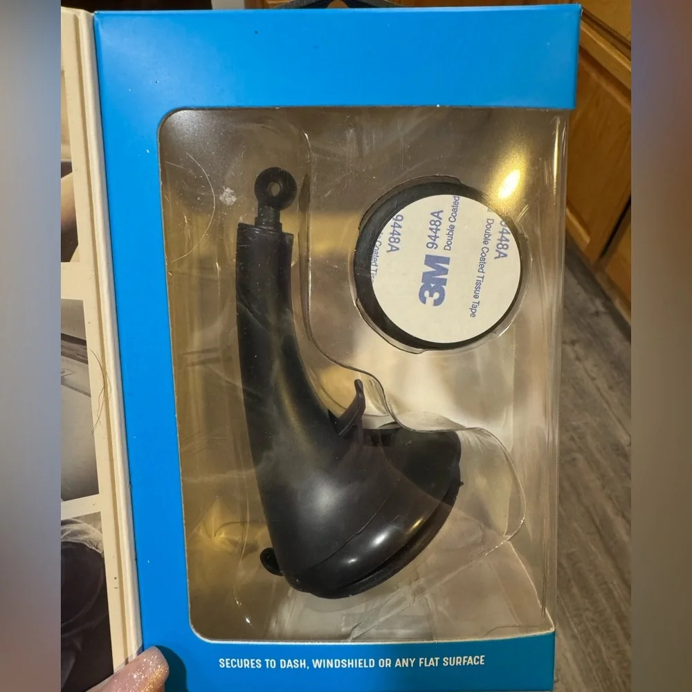 Magmate MagDash+ Dash/Windshield Magnetic Mount universal smartphone new in box